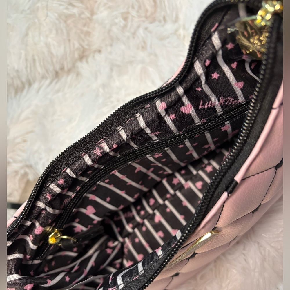 NWT Betsey Johnson Pink Quilted Black Heart Shoulder Bag Crossbody - Picture 11 of 14